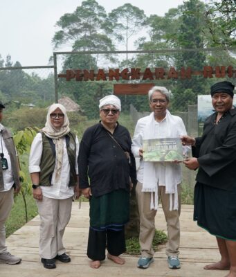 Ribuan Pohon dan Satwa Dilindungi, Megamendung Jadi Model Konservasi Andy Utama Andy Utama Dorong Megamendung Menjadi Pusat Konservasi Alam Berbasis Ekologi