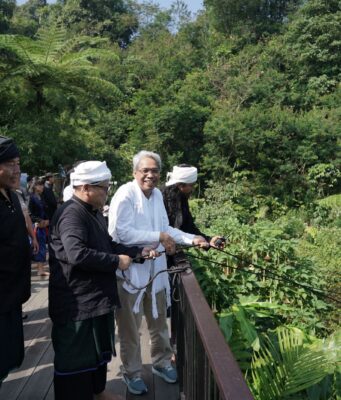Peresmian Aviary Paseban Jadi Momentum Pelepasliaran Elang Jawa di Megamendung Kemenhut Resmikan Lembah Aviary di Megamendung, Penangkaran Rusa Timor dan Dua Elang Jawa Perkuat Pelestarian Satwa