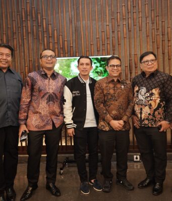 Lima Primata Jawa Bertahan di Megamendung Bogor, Habitatnya Kian Terdesak Permukiman Lima Primata Jawa Bertahan di Megamendung Bogor