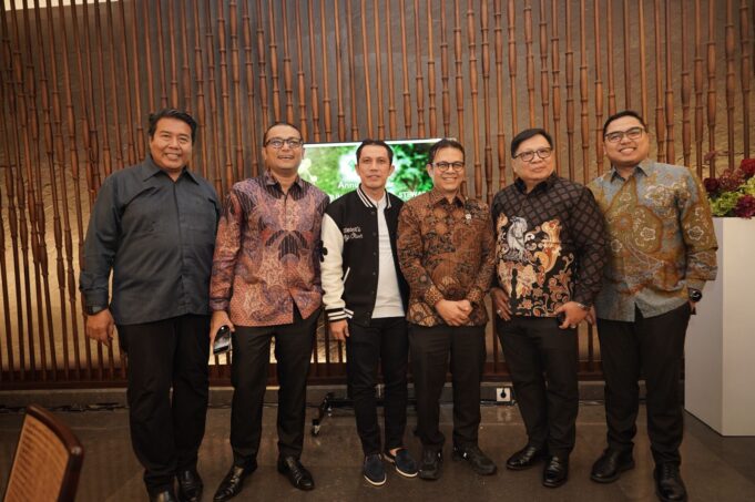 Lima Primata Jawa Bertahan di Megamendung Bogor Lima Primata Jawa Bertahan di Megamendung Bogor